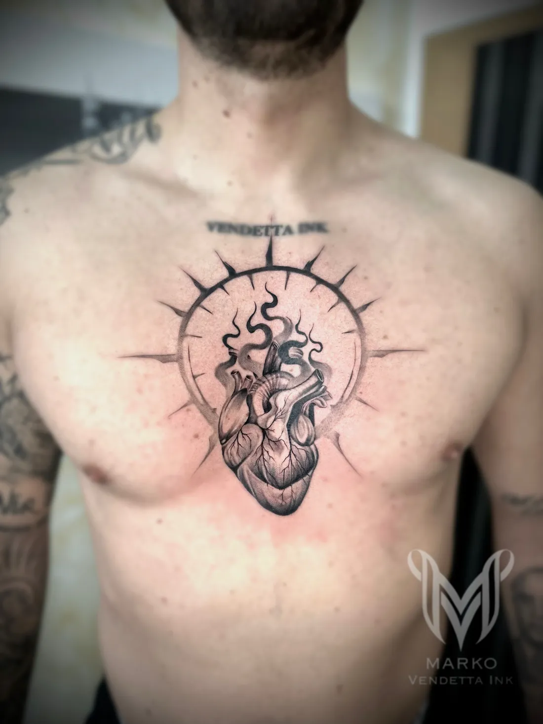 Großes Realismus-Tattoo bei Vendetta Ink Ulm