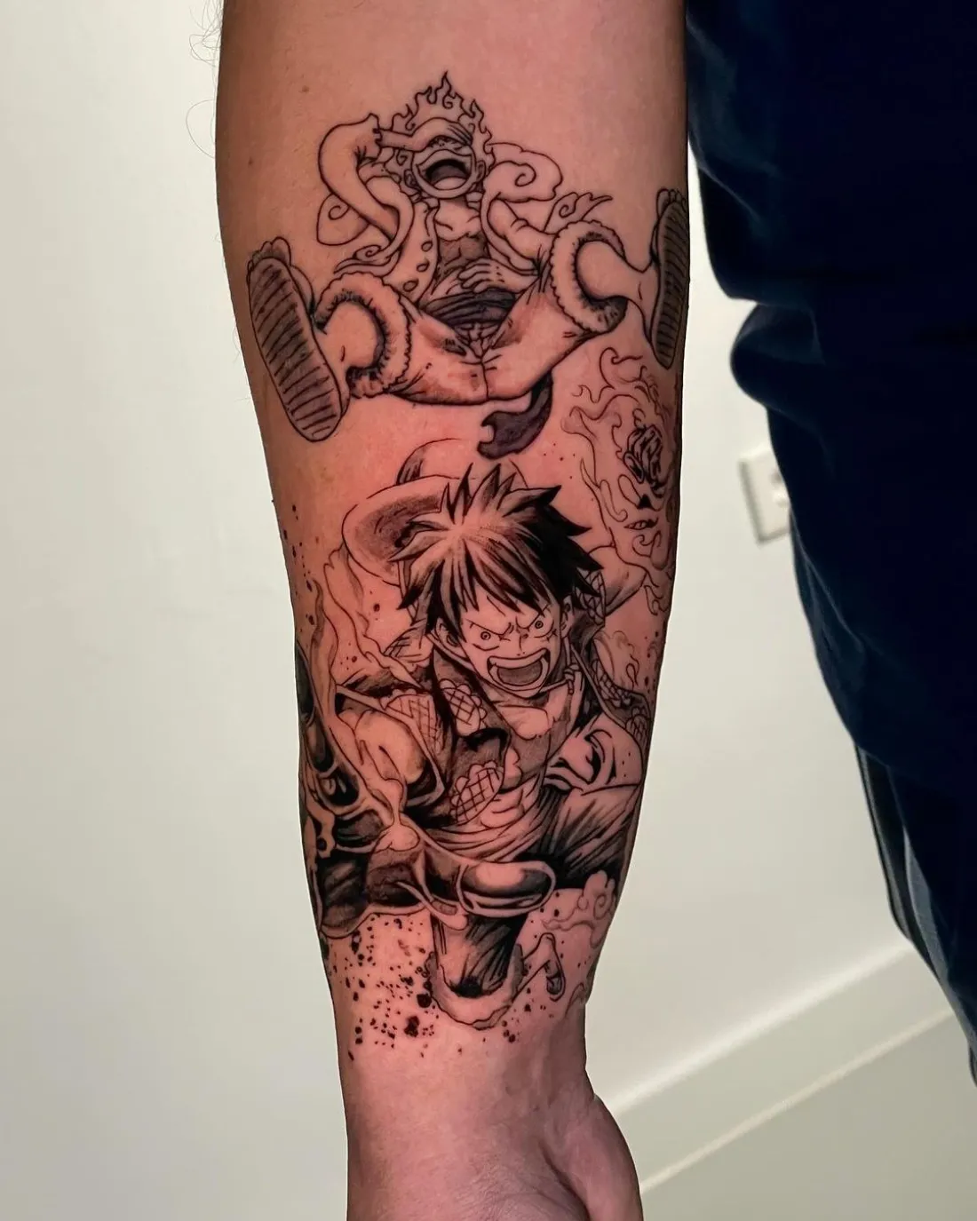 One-Piece-Anime-Figuren auf Unterarm — Japanese / Anime Tattoo von Volcao Sketch